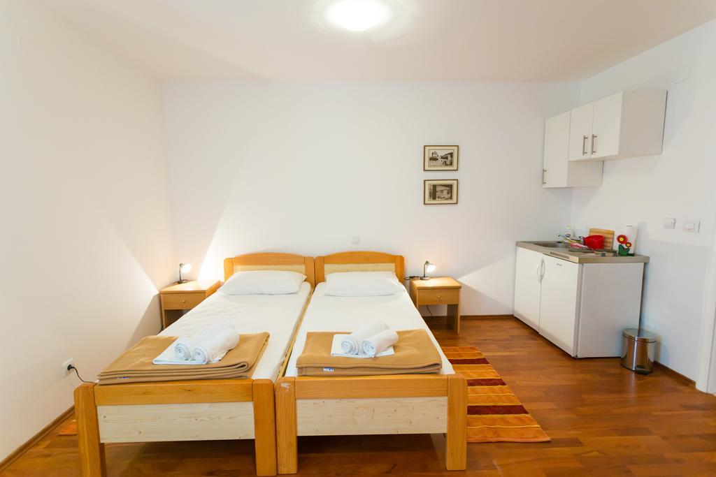 Mirta * Dubrovnik